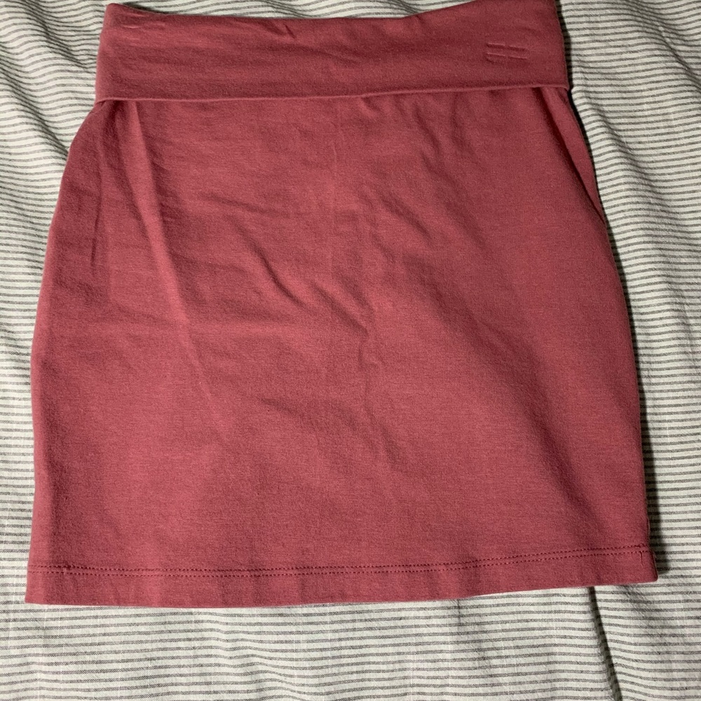 Mauve mini skirt